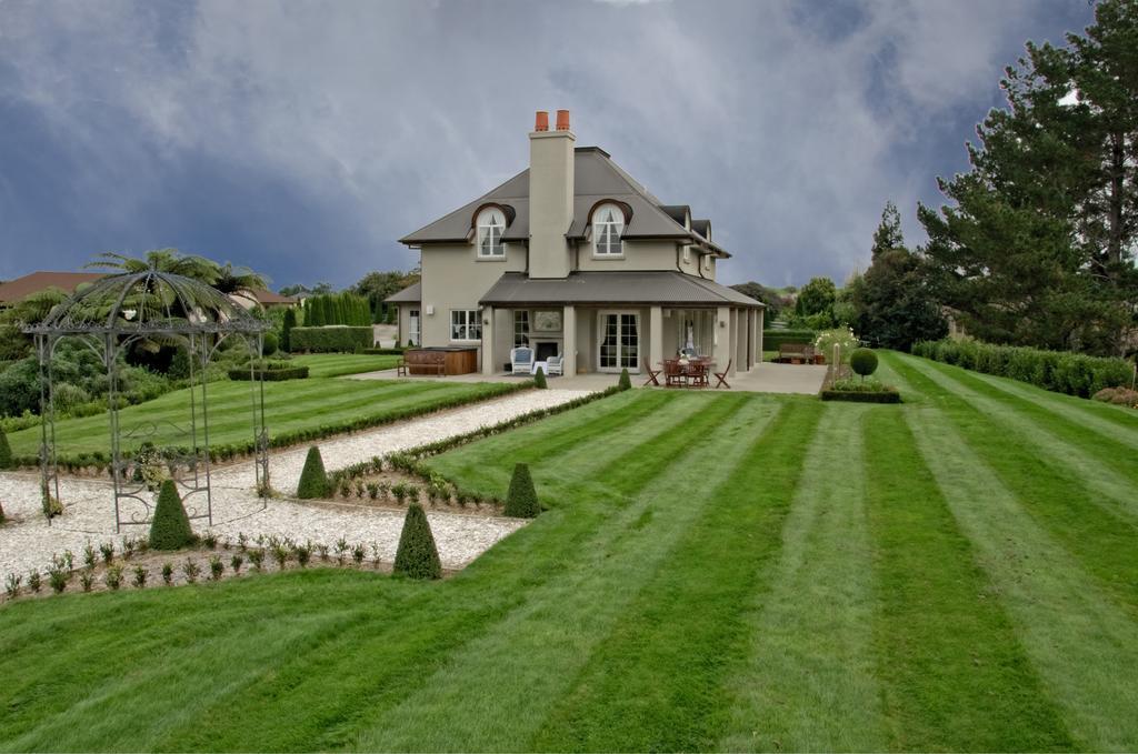 Lavender Lodge Tauranga Exterior photo